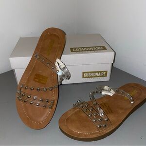 Cushionaire ladies silver studded clear straps sandals NEW IN BOX Size 8.5